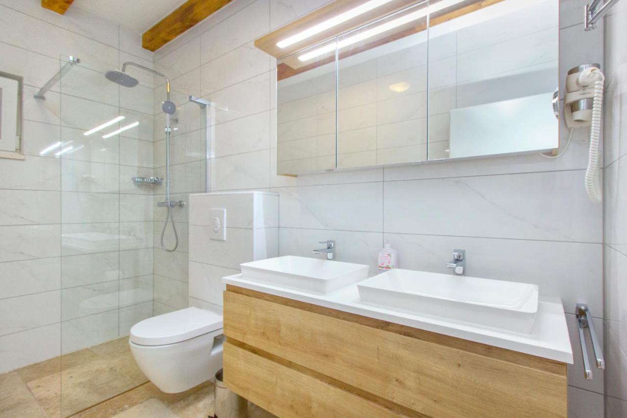 Dalmata Lounge Apartment Starigrad Paklenica Exterior photo